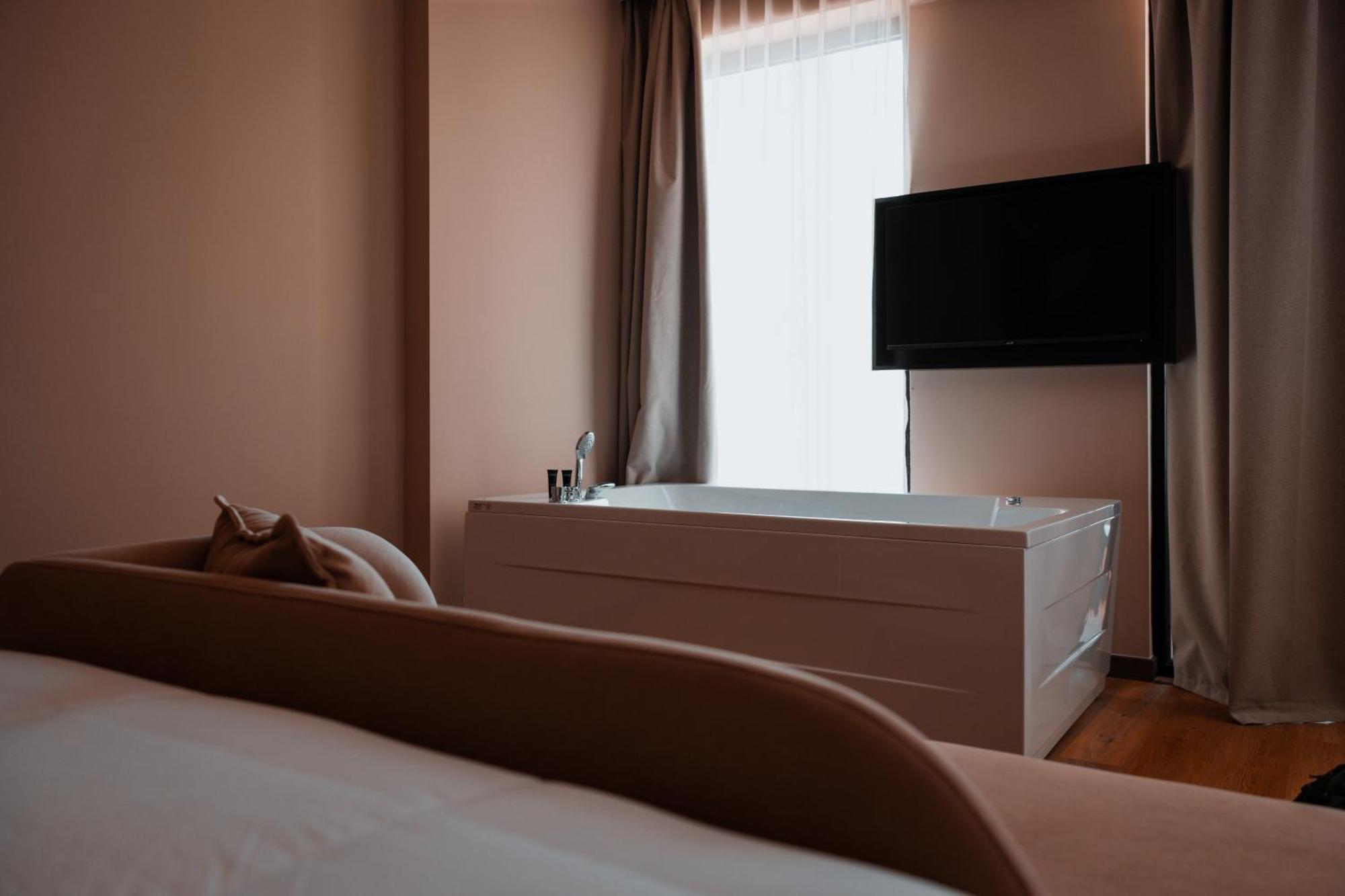 Hotel Royal G Deluxe Škalngur Exteriér fotografie