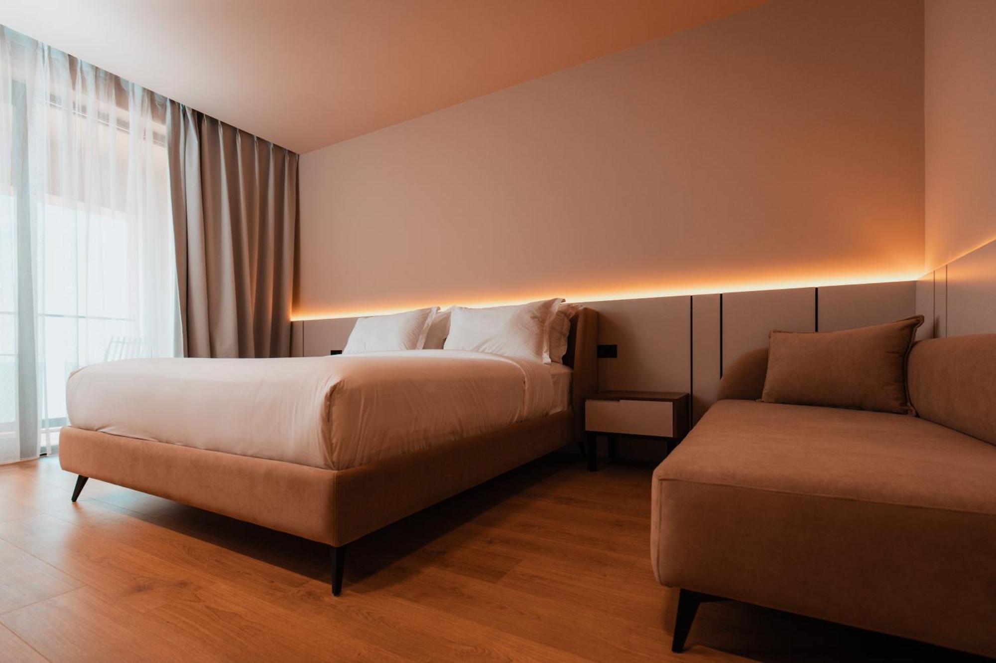 Hotel Royal G Deluxe Škalngur Exteriér fotografie